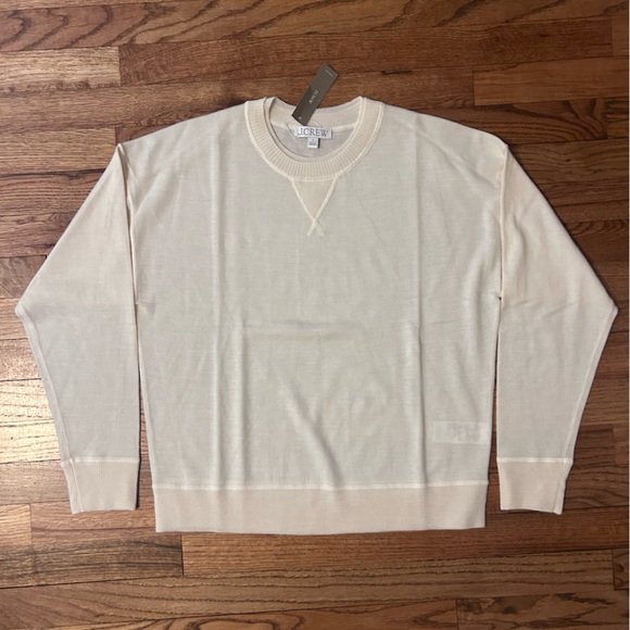 J. Crew Oversized crewneck sweatshirt in merino wool - Picture 7 of 12